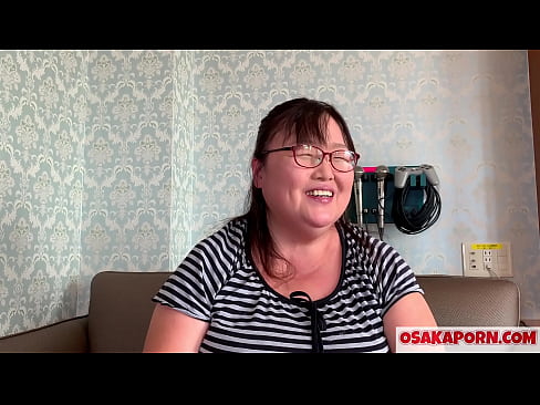❤️ La mare japonesa grassa ensenya les seves grans pits i gaudeix d'una joguina sexual. Una mare asiàtica de 51 anys parla de la seva experiència sexual. Yukiko 1 OSAKAPORN milf grassa ❤️❌ Putes a nosaltres ❤