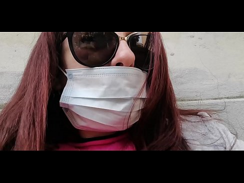 ❤️ Nicoletta es venja del seu veí i fa pipí al seu garatge (Quarentena italiana especial Covid19) ❤️❌ Putes a nosaltres ❤