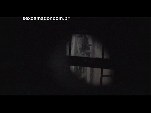 ❤️ Blondie és gravada en secret per un voyeur del barri amagat darrere de maons buits ❤️❌ Putes a nosaltres ❤