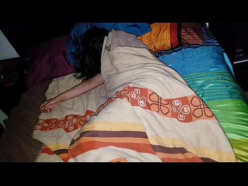 ❤️ El fillastre renya la seva jove madrastra mentre dorm. ❤️❌ Putes a nosaltres ❤